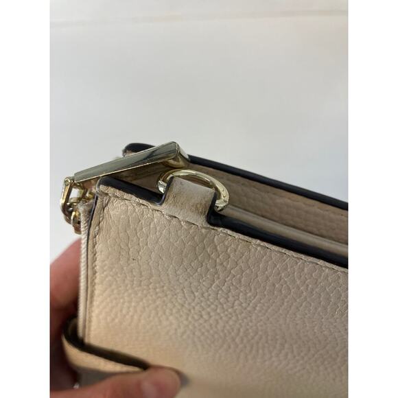 MICHAEL KORS, LARGE IVORY PEBBLED LEATHER WALLET - Picture 10 of 16